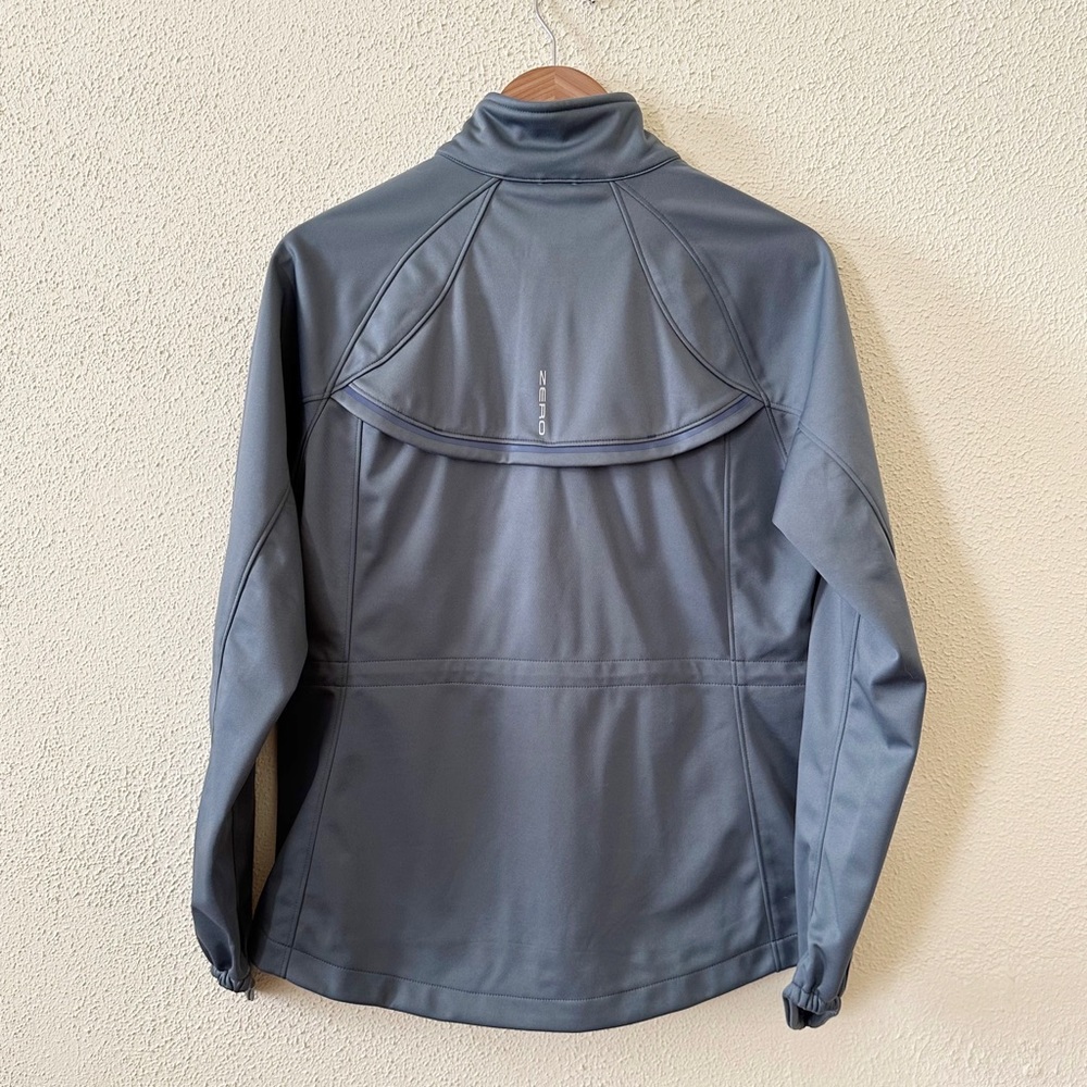 NWT Zero Restriction Brook Wind Jacket M - Picture 2 of 3